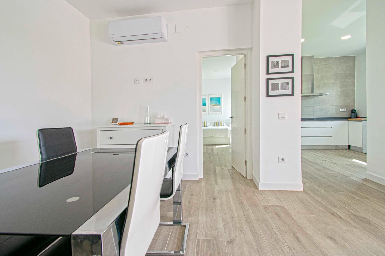 3 sypialnia Willa na sprzedaż w Sanlucar la Mayor z basenem garażem - 325 000 € (Ref: 10147226)