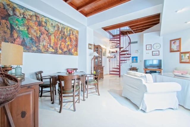 3 soveværelse Penthouse til salg i Sevilla by med garage - € 780.000 (Ref: 10147228)