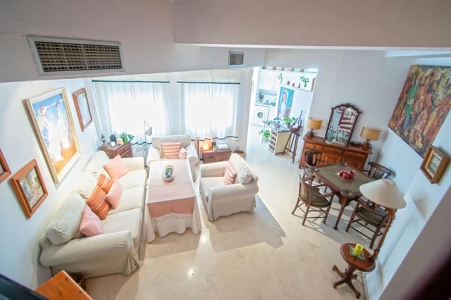 3 soveværelse Penthouse til salg i Sevilla by med garage - € 780.000 (Ref: 10147228)