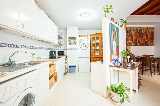 3 soveværelse Penthouse til salg i Sevilla by med garage - € 780.000 (Ref: 10147228)
