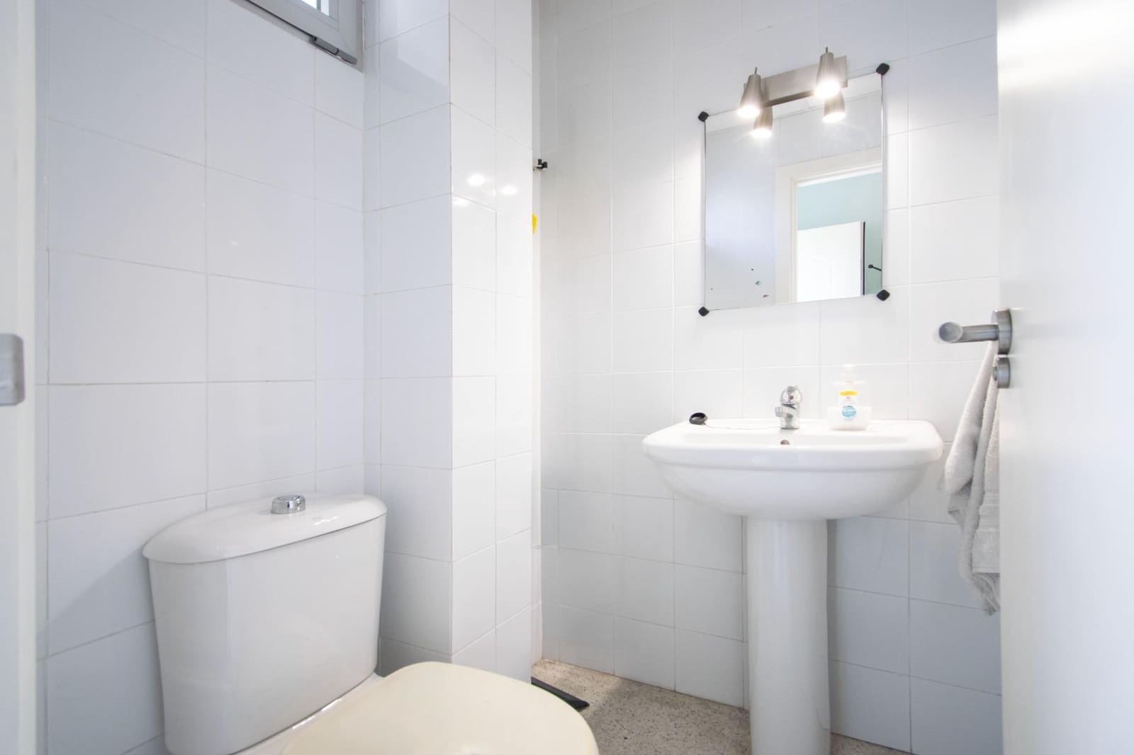 Apartamento de 3 habitaciones en Sevilla ciudad en venta con garaje - 196.000 € (Ref: 10147231)