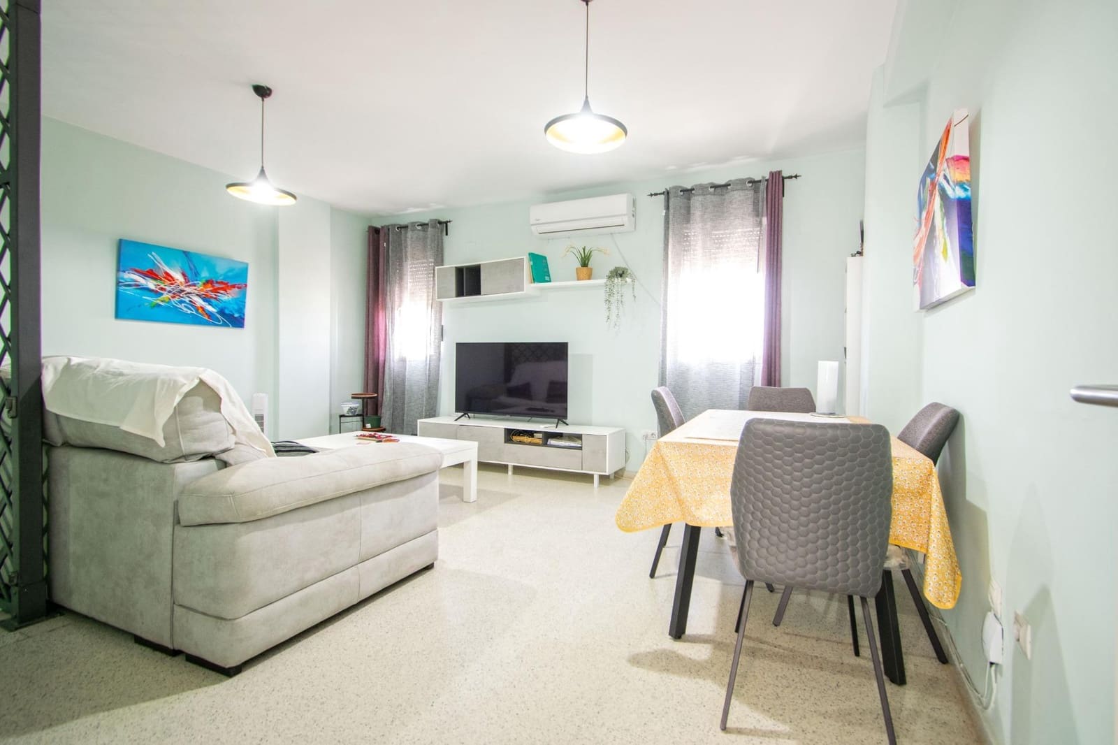 Apartamento de 3 habitaciones en Sevilla ciudad en venta con garaje - 196.000 € (Ref: 10147231)