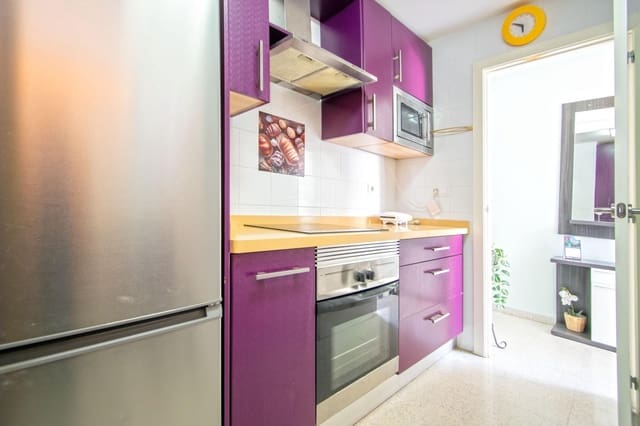 Apartamento de 3 habitaciones en Sevilla ciudad en venta con garaje - 196.000 € (Ref: 10147231)