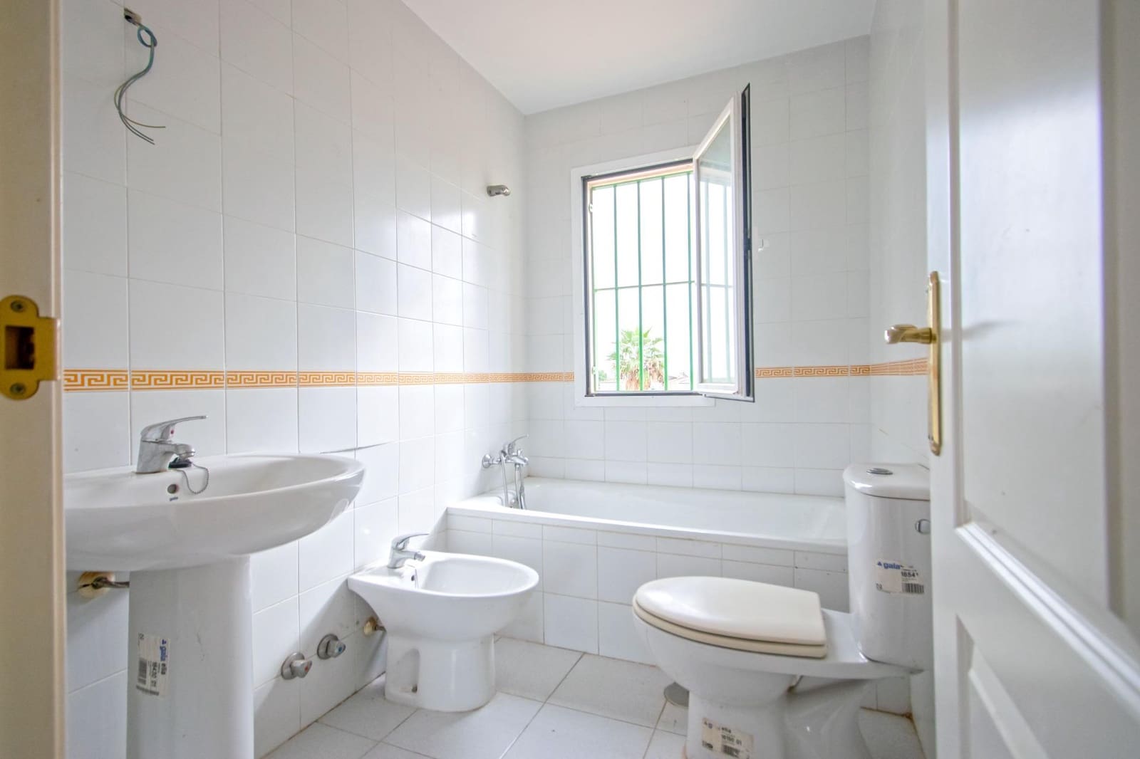 3 Zimmer Doppelhaus zu verkaufen in Villanueva del Ariscal mit Garage - 240.000 € (Ref: 10147232)