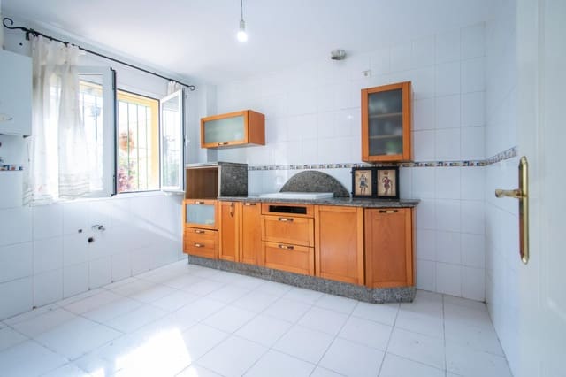 3 sypialnia Dom blizniak na sprzedaż w Villanueva del Ariscal z garażem - 240 000 € (Ref: 10147232)