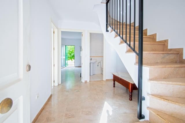 3 quarto Moradia Geminada para venda em Villanueva del Ariscal com garagem - 240 000 € (Ref: 10147232)