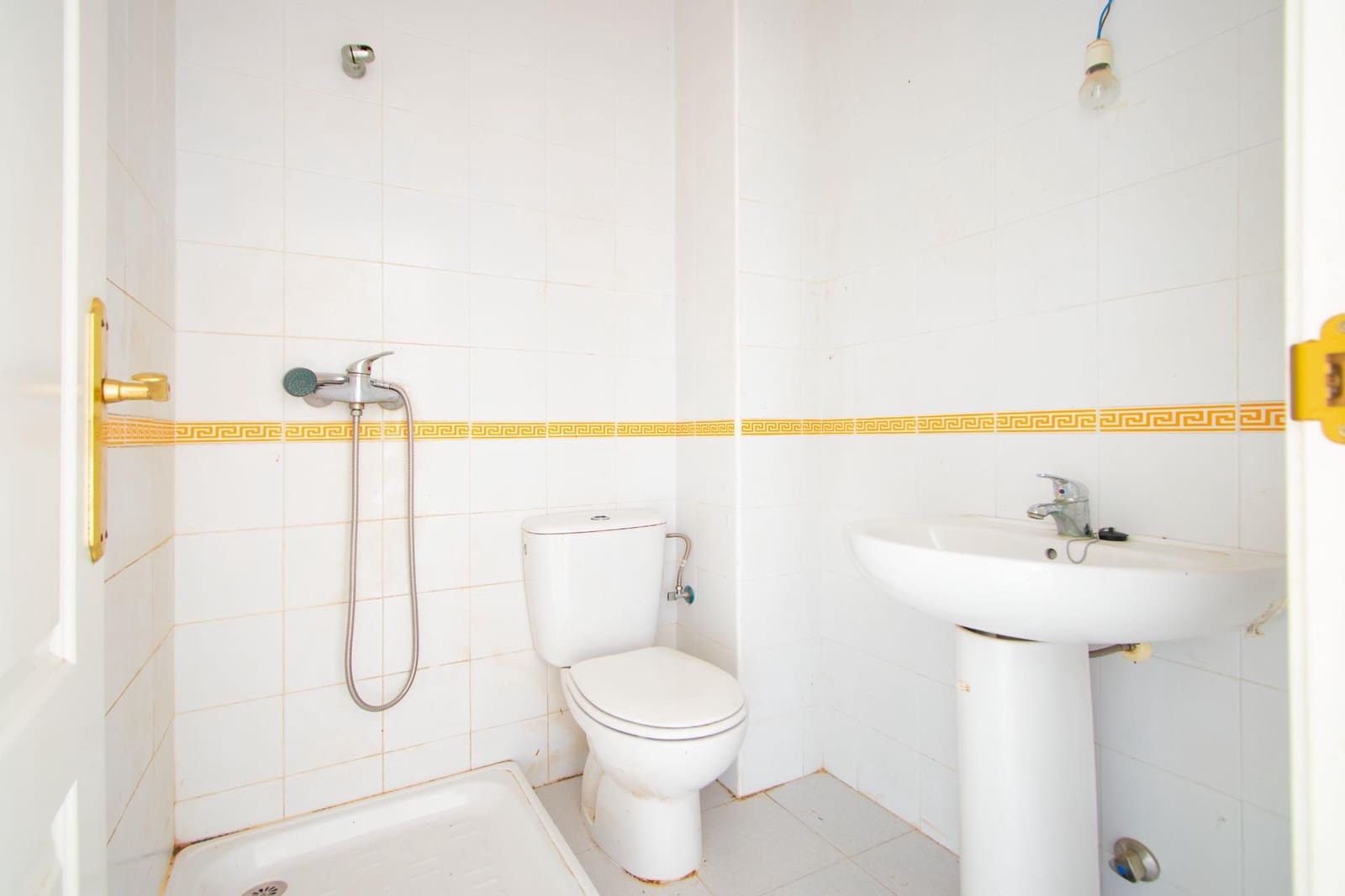 3 bedroom Semi-detached Villa for sale in Villanueva del Ariscal with garage - € 240,000 (Ref: 10147232)