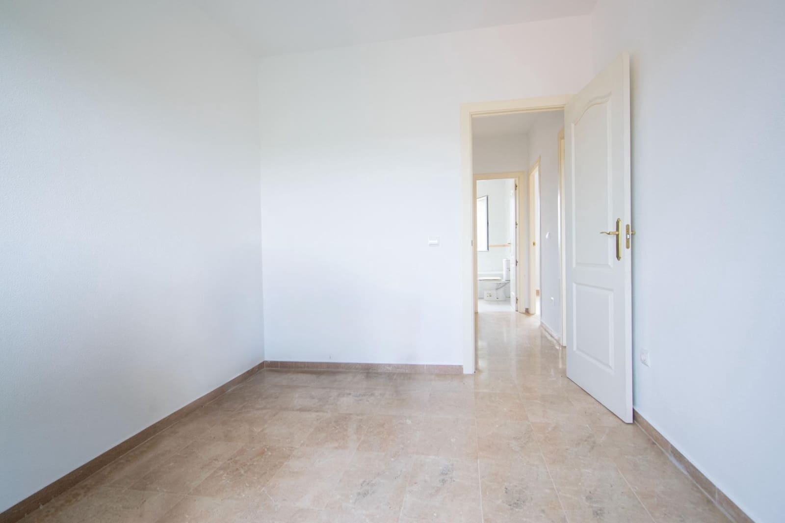 3 bedroom Semi-detached Villa for sale in Villanueva del Ariscal with garage - € 240,000 (Ref: 10147232)