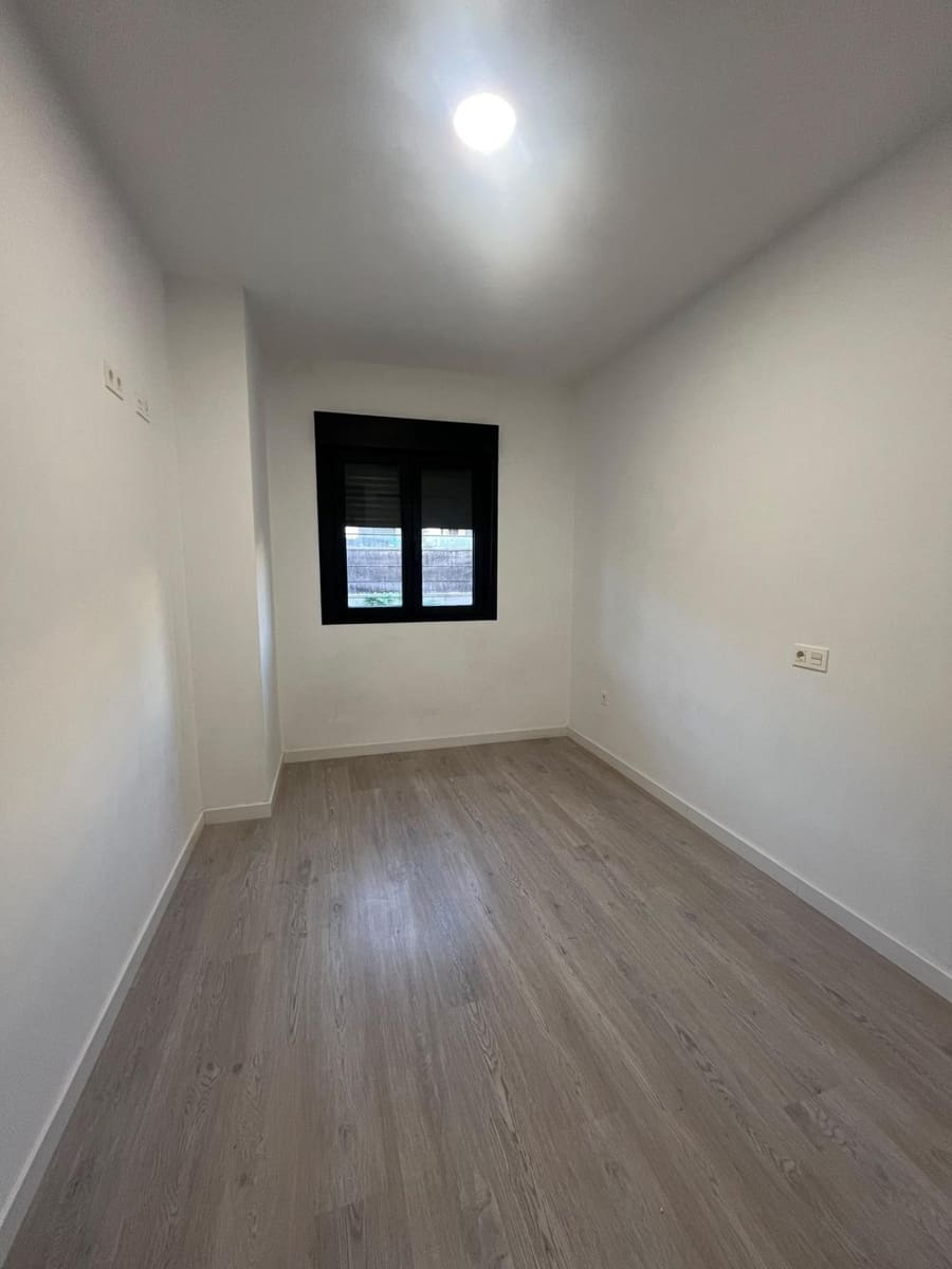 Apartamento de 3 habitaciones en San Juan de Aznalfarache en venta con piscina garaje - 315.000 € (Ref: 10148882)