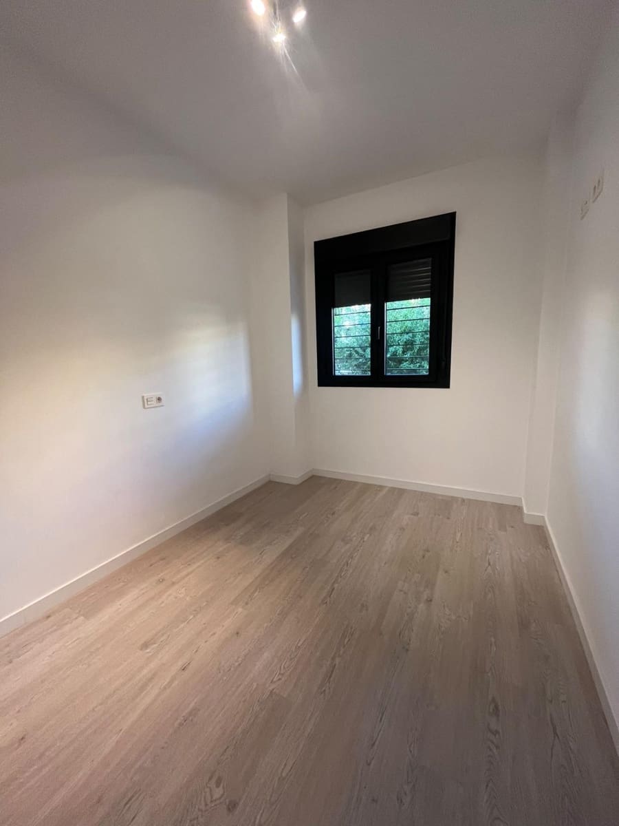 Apartamento de 3 habitaciones en San Juan de Aznalfarache en venta con piscina garaje - 315.000 € (Ref: 10148882)
