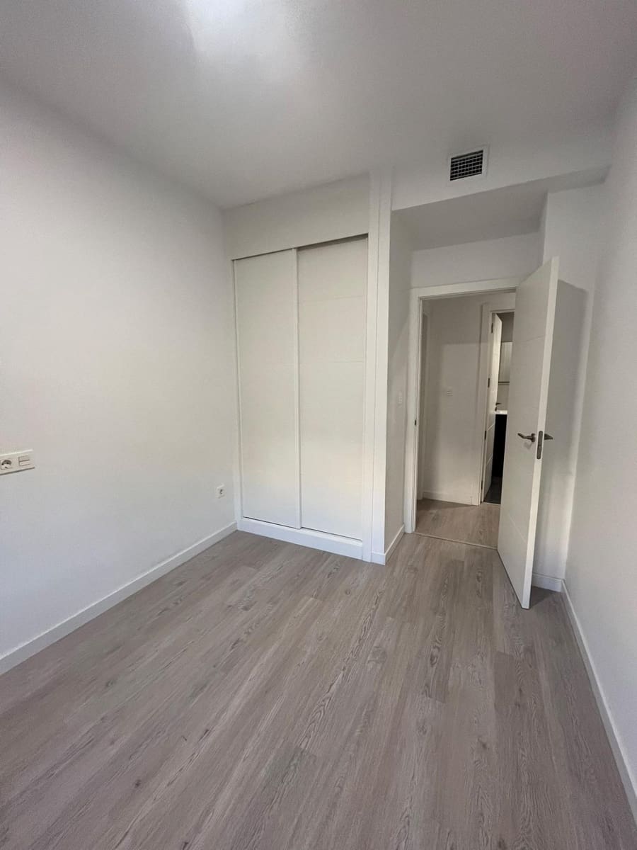 Apartamento de 3 habitaciones en San Juan de Aznalfarache en venta con piscina garaje - 315.000 € (Ref: 10148882)