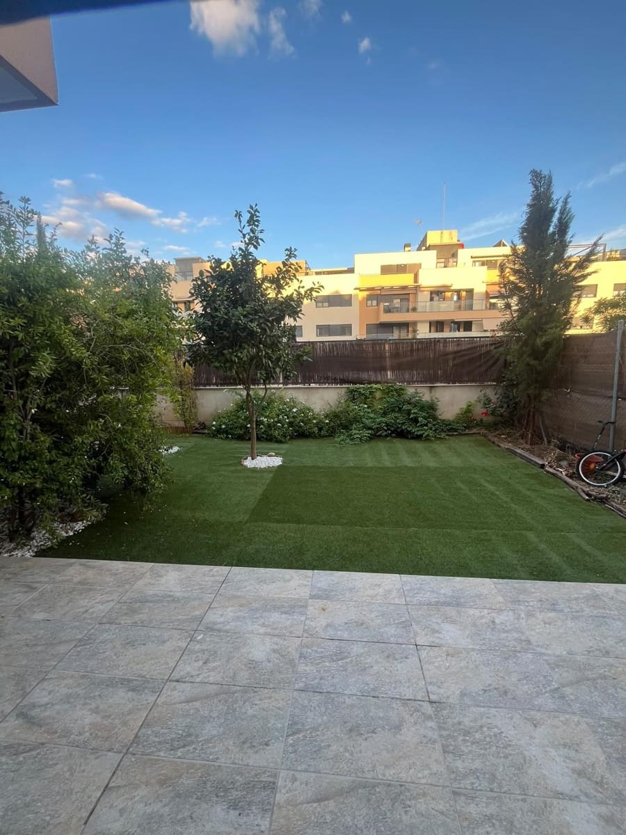 Apartamento de 3 habitaciones en San Juan de Aznalfarache en venta con piscina garaje - 315.000 € (Ref: 10148882)