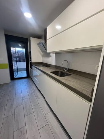 3 bedroom Apartment for sale in San Juan de Aznalfarache with pool garage - € 315,000 (Ref: 10148882)