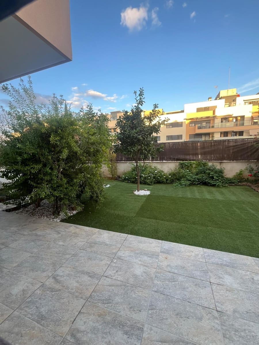 Apartamento de 3 habitaciones en San Juan de Aznalfarache en venta con piscina garaje - 315.000 € (Ref: 10148882)