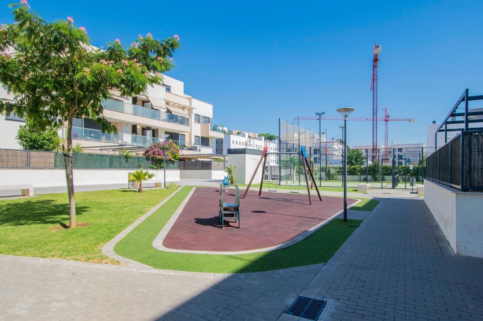 Apartamento de 3 habitaciones en San Juan de Aznalfarache en venta con piscina garaje - 315.000 € (Ref: 10148882)