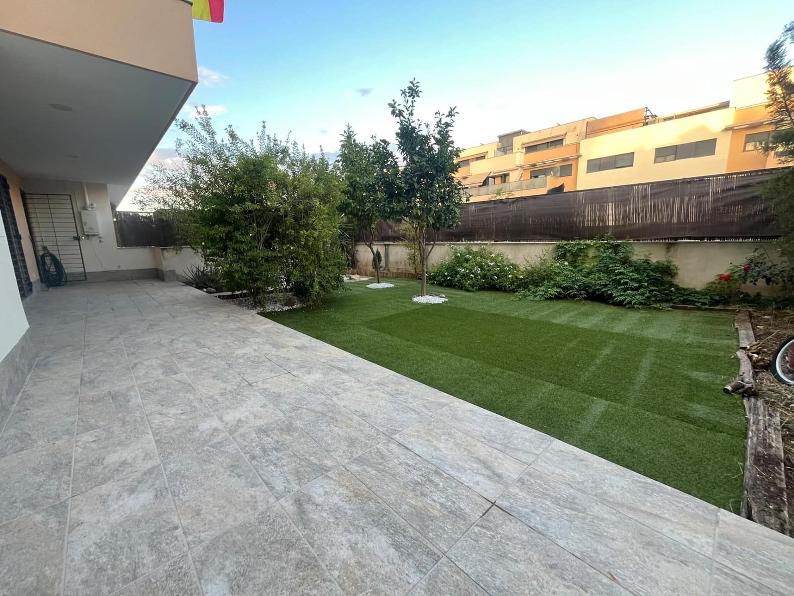 Apartamento de 3 habitaciones en San Juan de Aznalfarache en venta con piscina garaje - 315.000 € (Ref: 10148882)