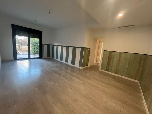 3 bedroom Apartment for sale in San Juan de Aznalfarache with pool garage - € 315,000 (Ref: 10148882)