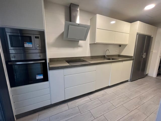 3 bedroom Apartment for sale in San Juan de Aznalfarache with pool garage - € 315,000 (Ref: 10148882)