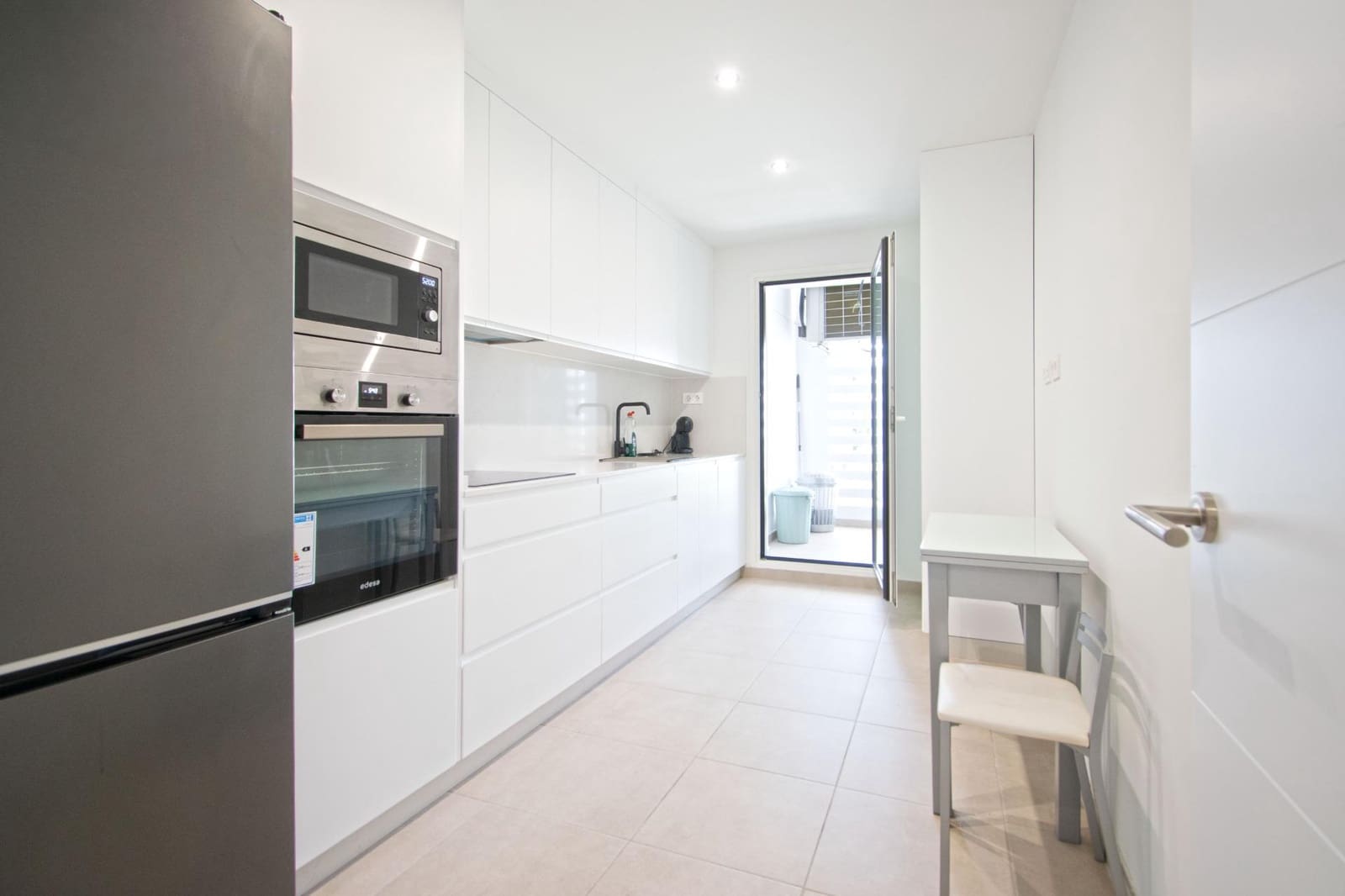 Piso de 3 habitaciones en Sevilla ciudad en venta con piscina garaje - 295.000 € (Ref: 10148884)