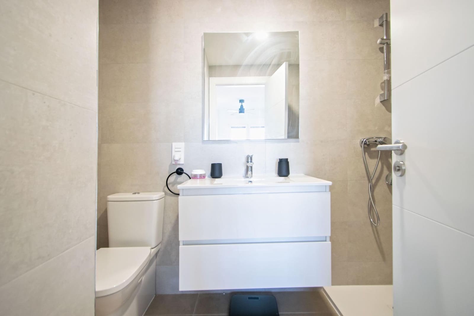 Piso de 3 habitaciones en Sevilla ciudad en venta con piscina garaje - 295.000 € (Ref: 10148884)