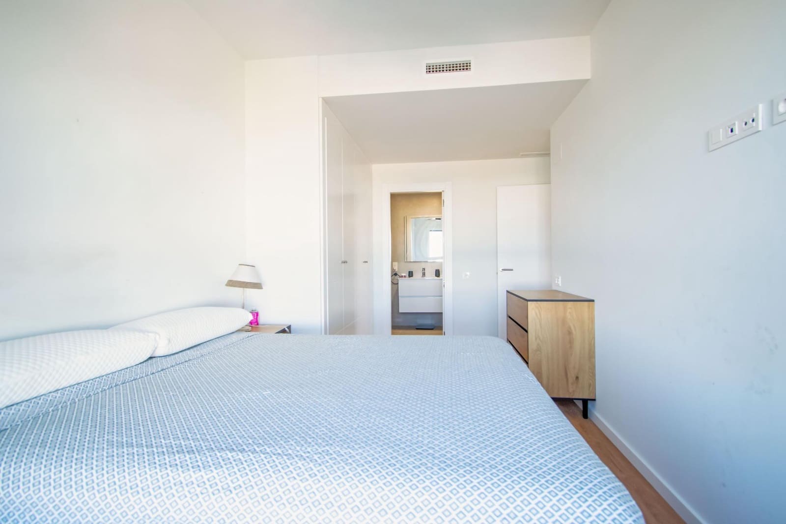 Piso de 3 habitaciones en Sevilla ciudad en venta con piscina garaje - 295.000 € (Ref: 10148884)