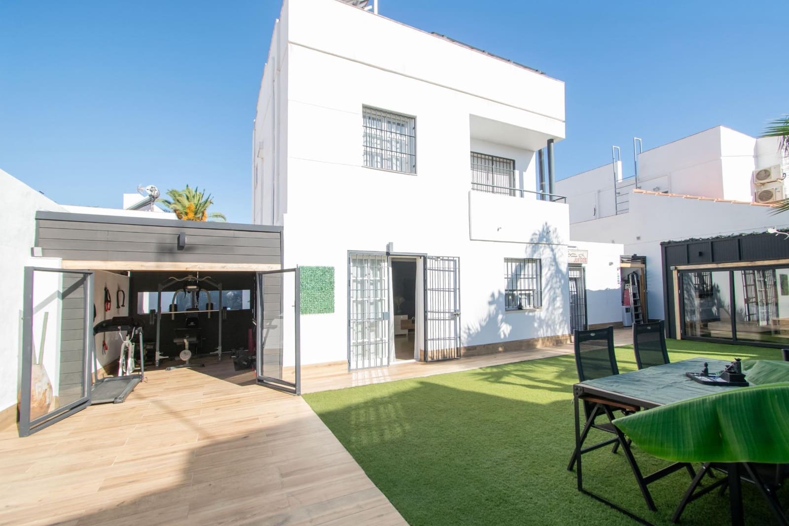 4 chambre Villa/Maison à vendre à Bormujos avec garage - 495 000 € (Ref: 10148885)