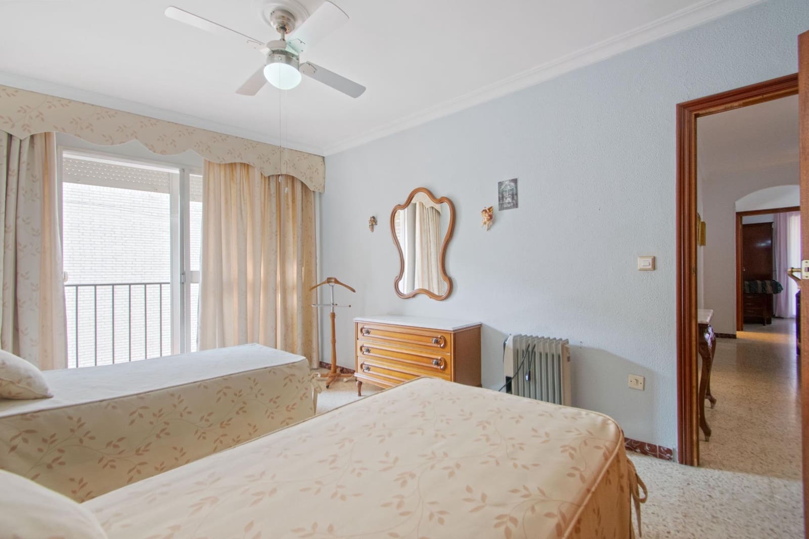 Piso de 4 habitaciones en Sevilla ciudad en venta - 227.000 € (Ref: 10155342)