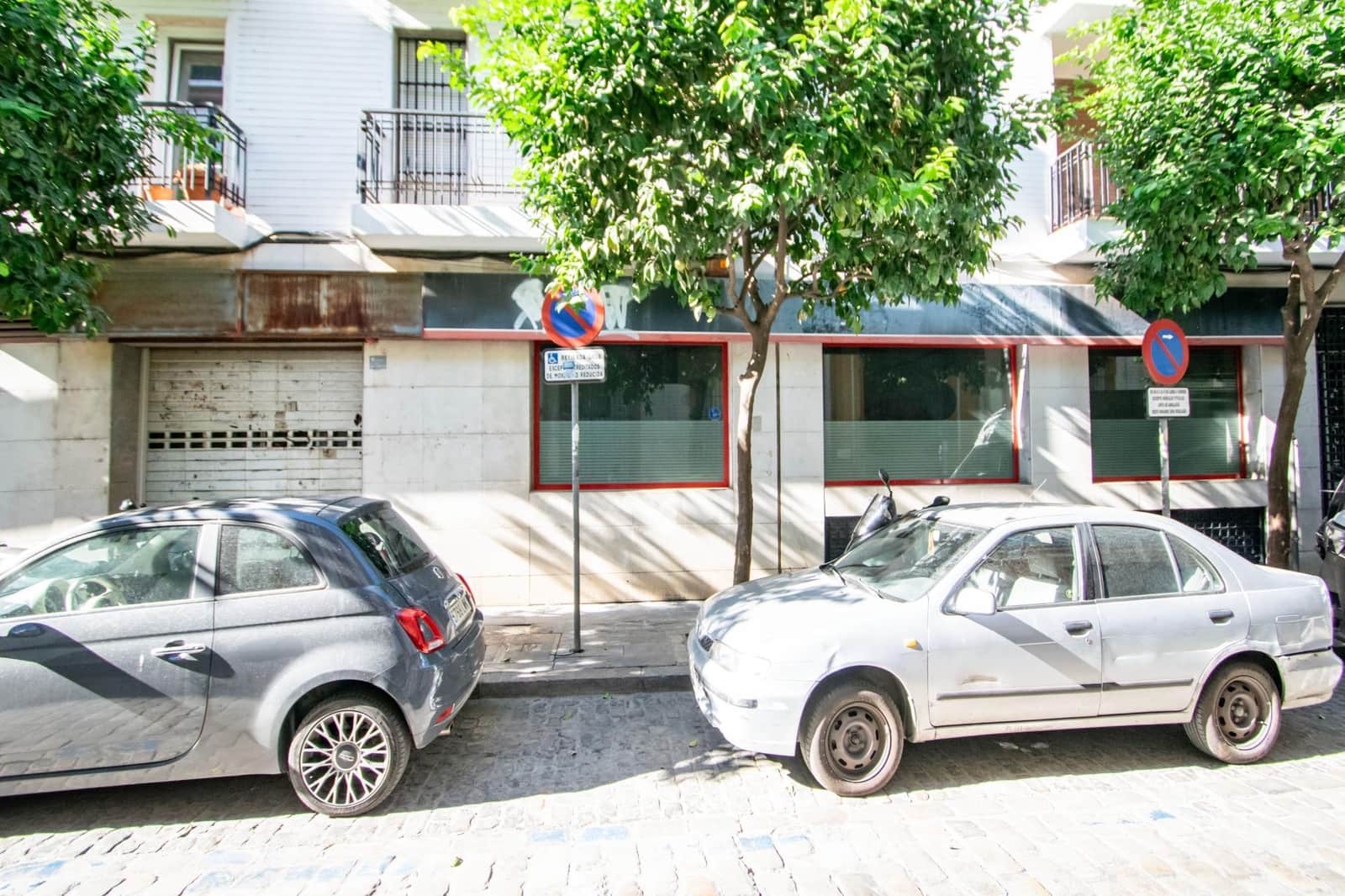 Erhverv til salg i Sevilla by - € 1.550.000 (Ref: 10155343)