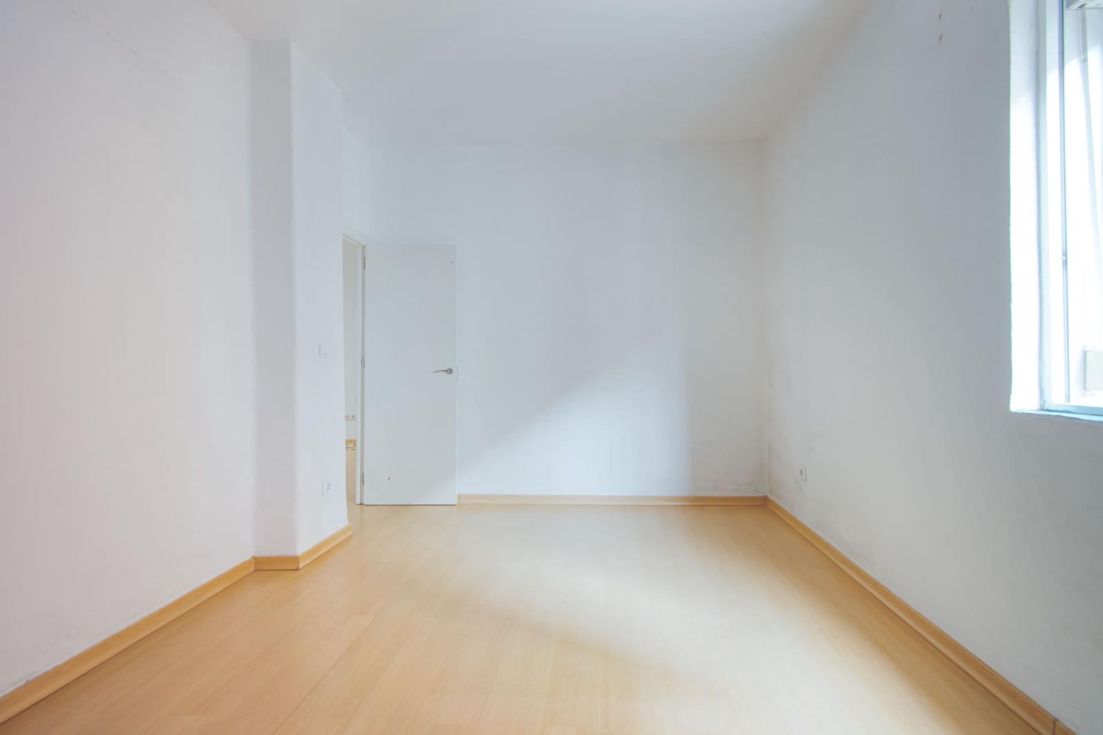 3 sovrum Lägenhet till salu i Sevilla stad - 260 000 € (Ref: 10155344)