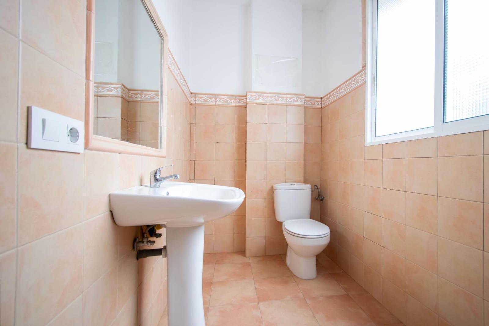 3 sovrum Lägenhet till salu i Sevilla stad - 260 000 € (Ref: 10155344)