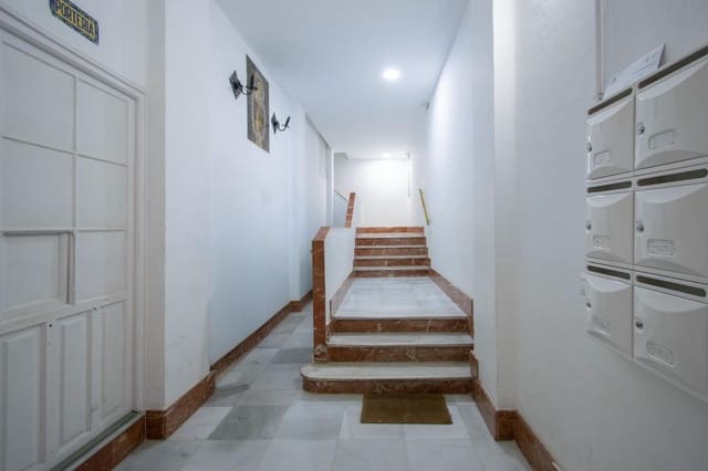 3 sovrum Lägenhet till salu i San Julián, Sevilla stad - 260 000 € (Ref: 10155344)