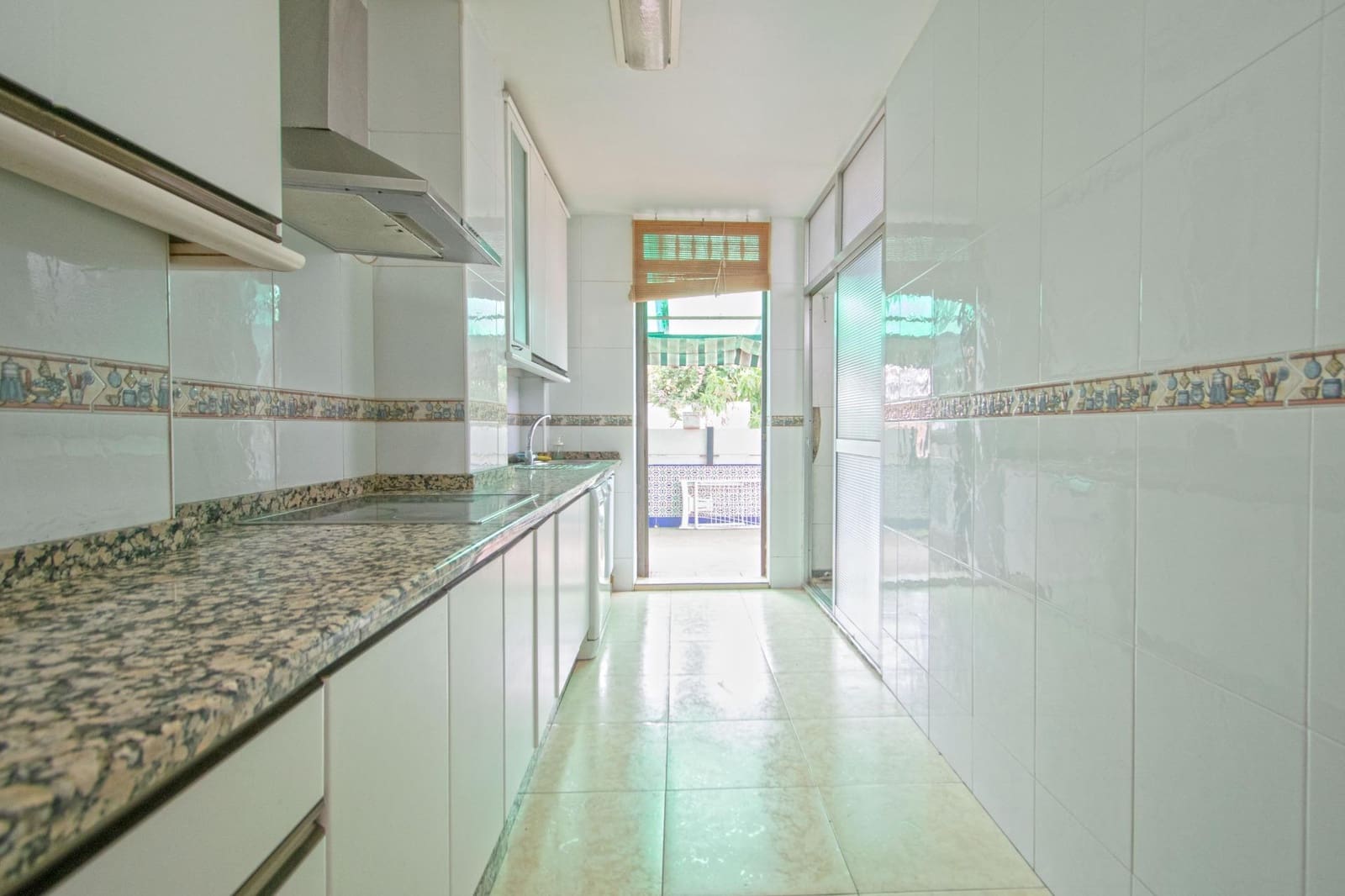 4 Zimmer Wohnung zu verkaufen in Sevilla Stadt - 425.000 € (Ref: 10155345)