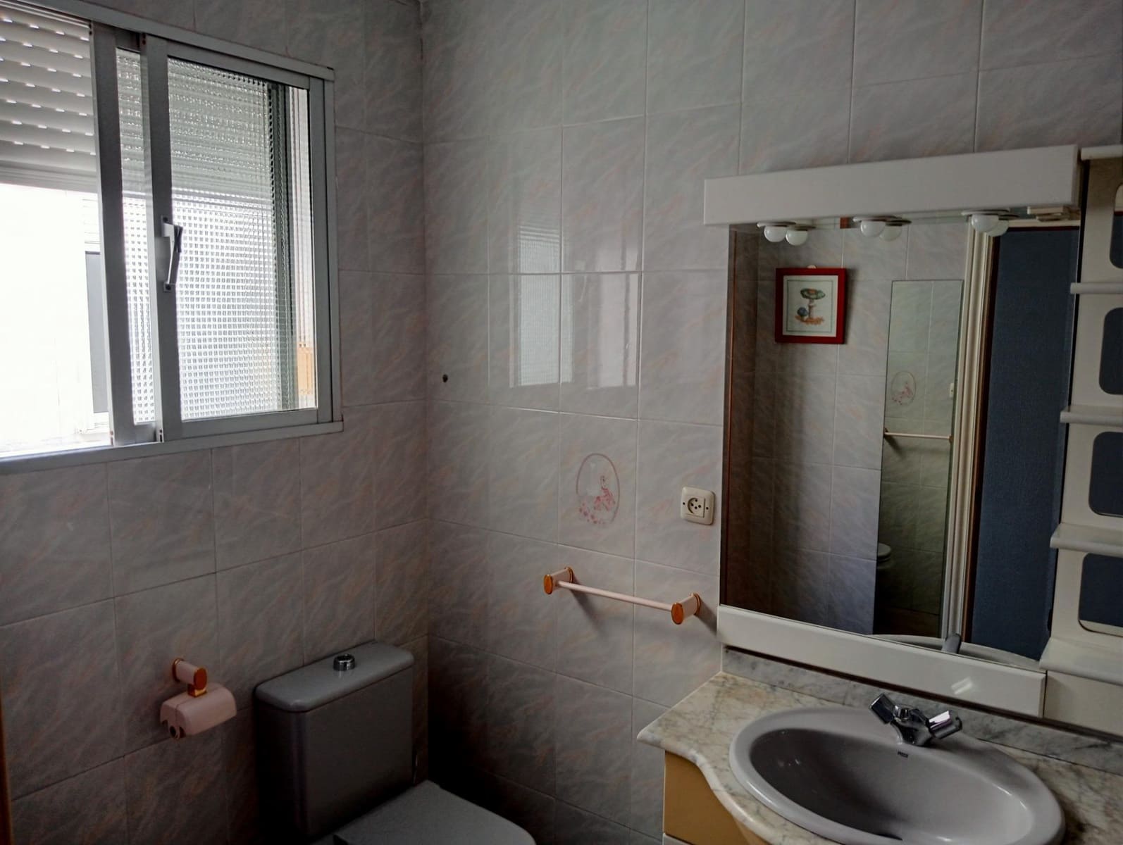 Appartement de 3 chambres à louer à Seville ville - 1 000 € (Ref: 10157738)