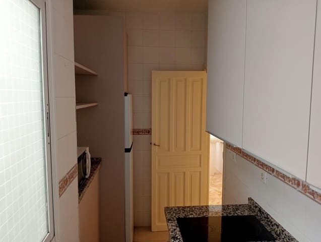 2 quarto Apartamento para arrendar em Sevilha cidade - 900 € (Ref: 10157739)