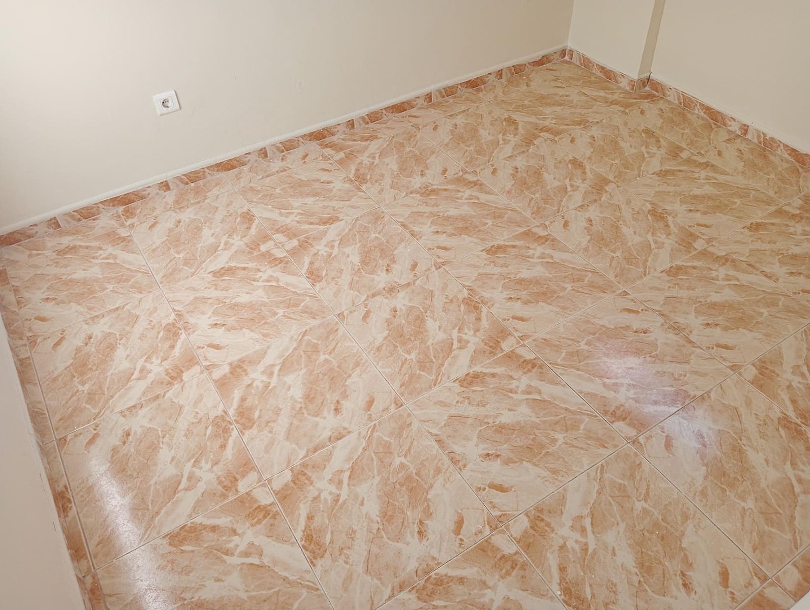 2 quarto Apartamento para arrendar em Sevilha cidade - 900 € (Ref: 10157739)