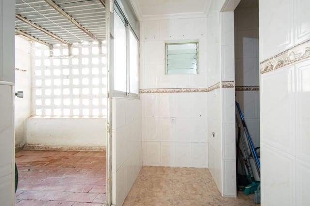4 camera da letto Appartamento in vendita in Siviglia città - 175.000 € (Rif: 10157740)
