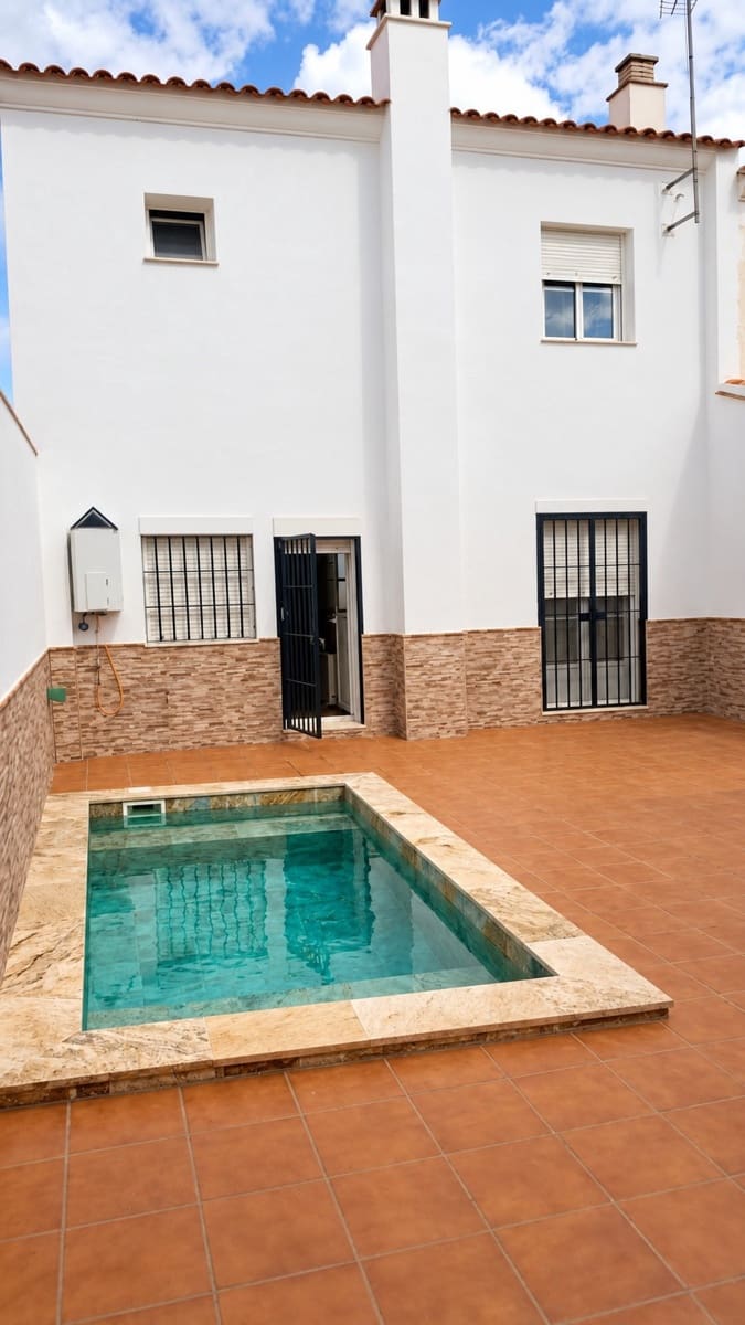 3 quarto Casa em Banda para venda em Alanis - 120 000 € (Ref: 10157741)