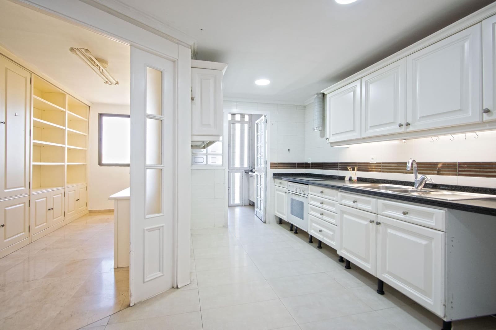 5 soveværelse Lejlighed til salg i Sevilla by - € 599.000 (Ref: 10159804)