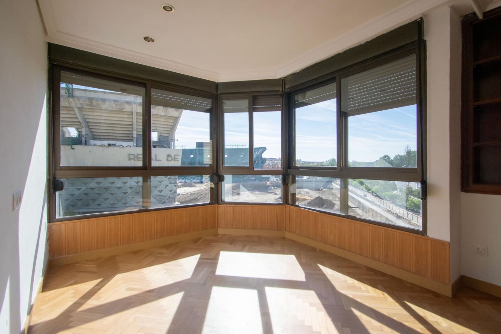 5 soveværelse Lejlighed til salg i Sevilla by - € 599.000 (Ref: 10159804)