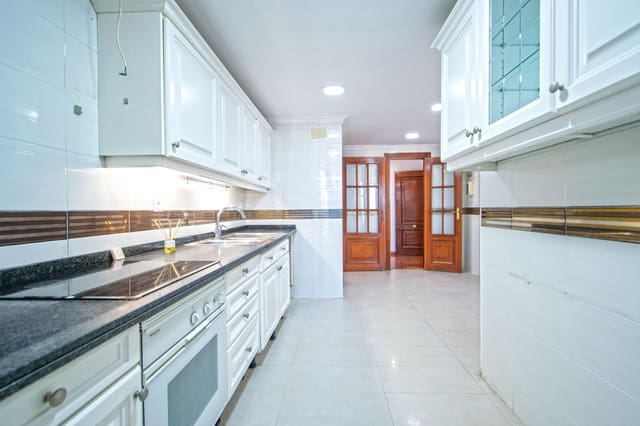 5 soveværelse Lejlighed til salg i Sevilla by - € 599.000 (Ref: 10159804)