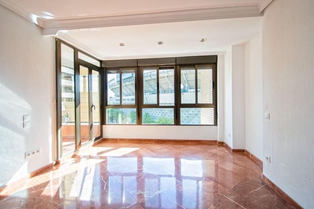 5 soveværelse Lejlighed til salg i Sevilla by - € 599.000 (Ref: 10159804)