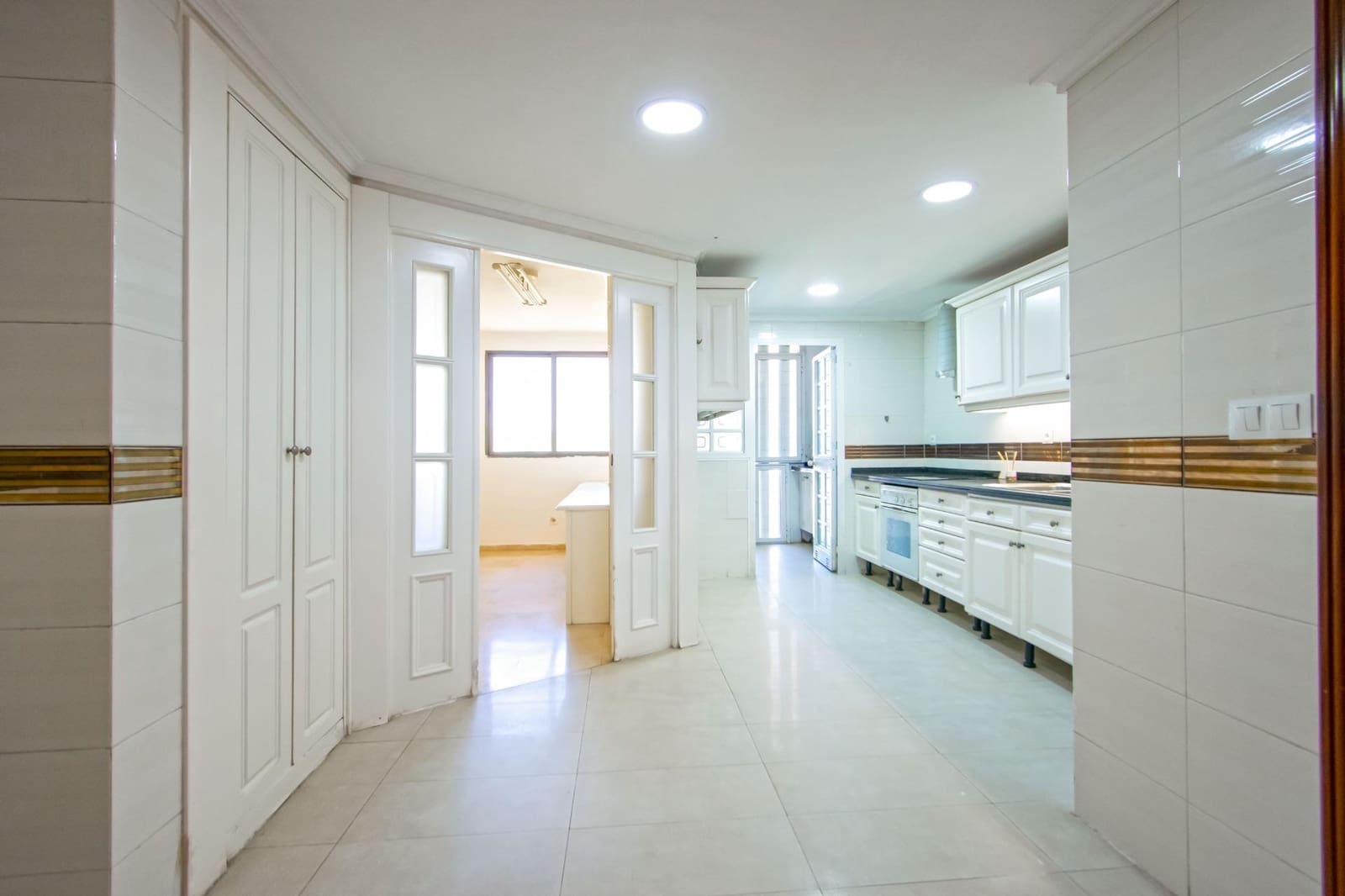 5 soveværelse Lejlighed til salg i Sevilla by - € 599.000 (Ref: 10159804)