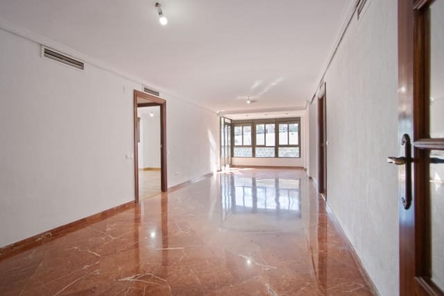5 soveværelse Lejlighed til salg i Sevilla by - € 599.000 (Ref: 10159804)