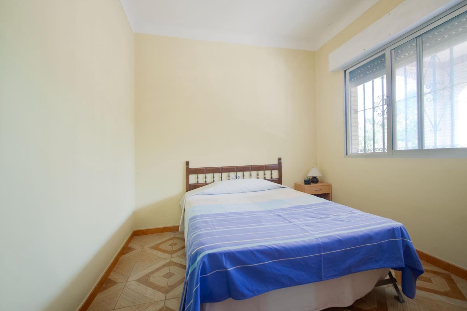 3 bedroom Villa for sale in Bollullos de la Mitacion with pool garage - € 349,965 (Ref: 10161578)