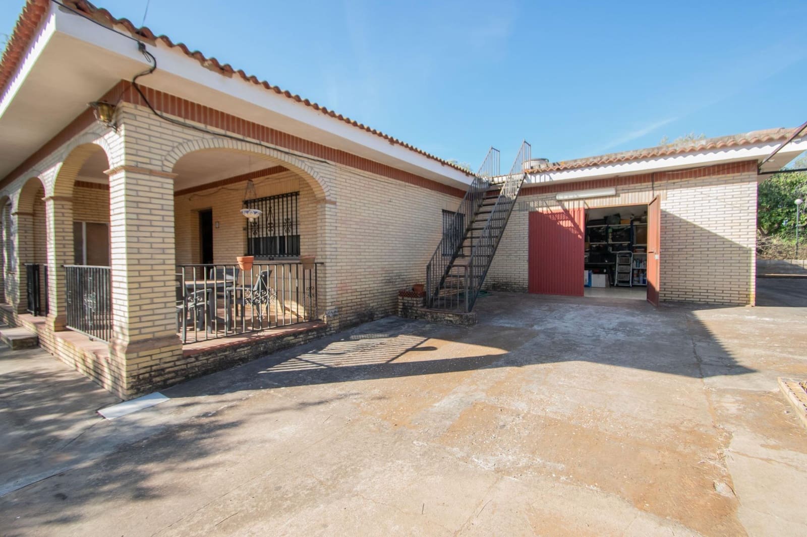 3 bedroom Villa for sale in Bollullos de la Mitacion with pool garage - € 349,965 (Ref: 10161578)