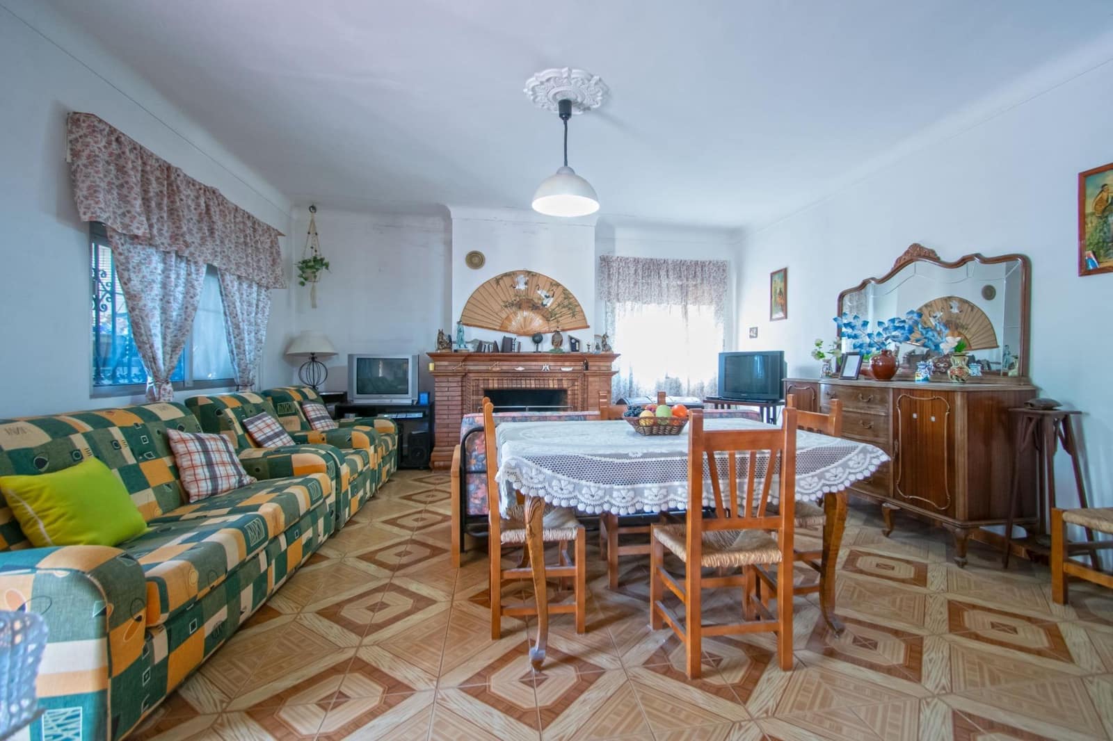 3 bedroom Villa for sale in Bollullos de la Mitacion with pool garage - € 349,965 (Ref: 10161578)