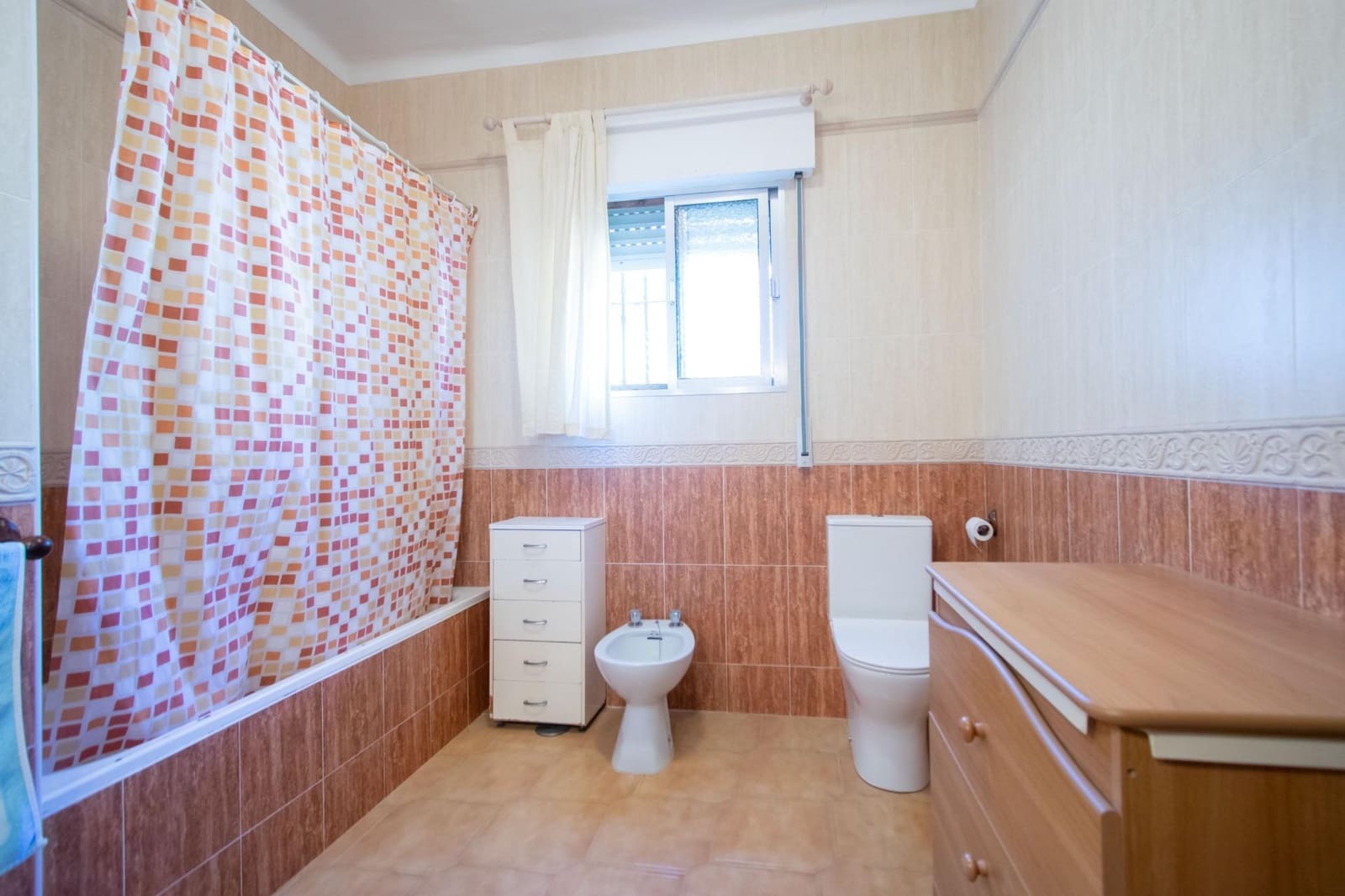 3 bedroom Villa for sale in Bollullos de la Mitacion with pool garage - € 349,965 (Ref: 10161578)
