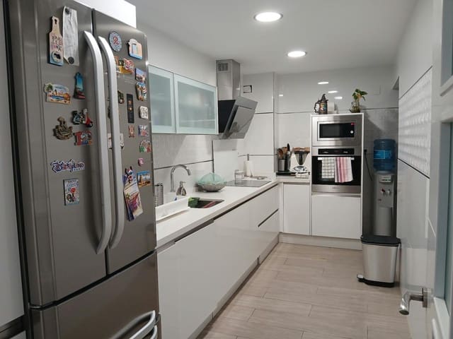 2 soverom Leilighet til salgs i Parque Alcosa, Sevilla by - € 199 990 (Ref: 10161581)