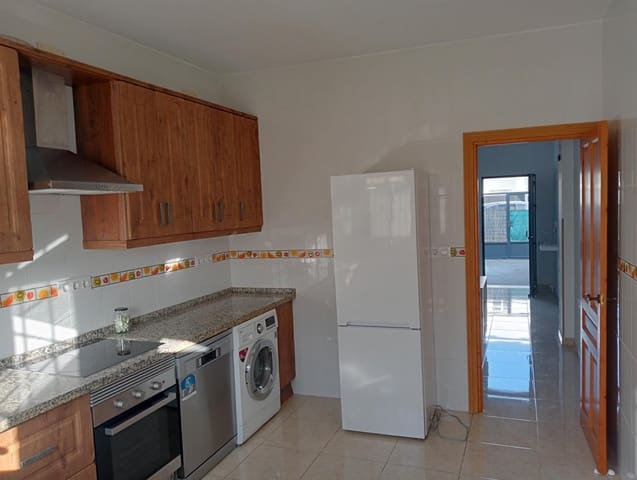 2 sovrum Radhus att hyra i Bollullos de la Mitación med garage - 700 € (Ref: 10166776)