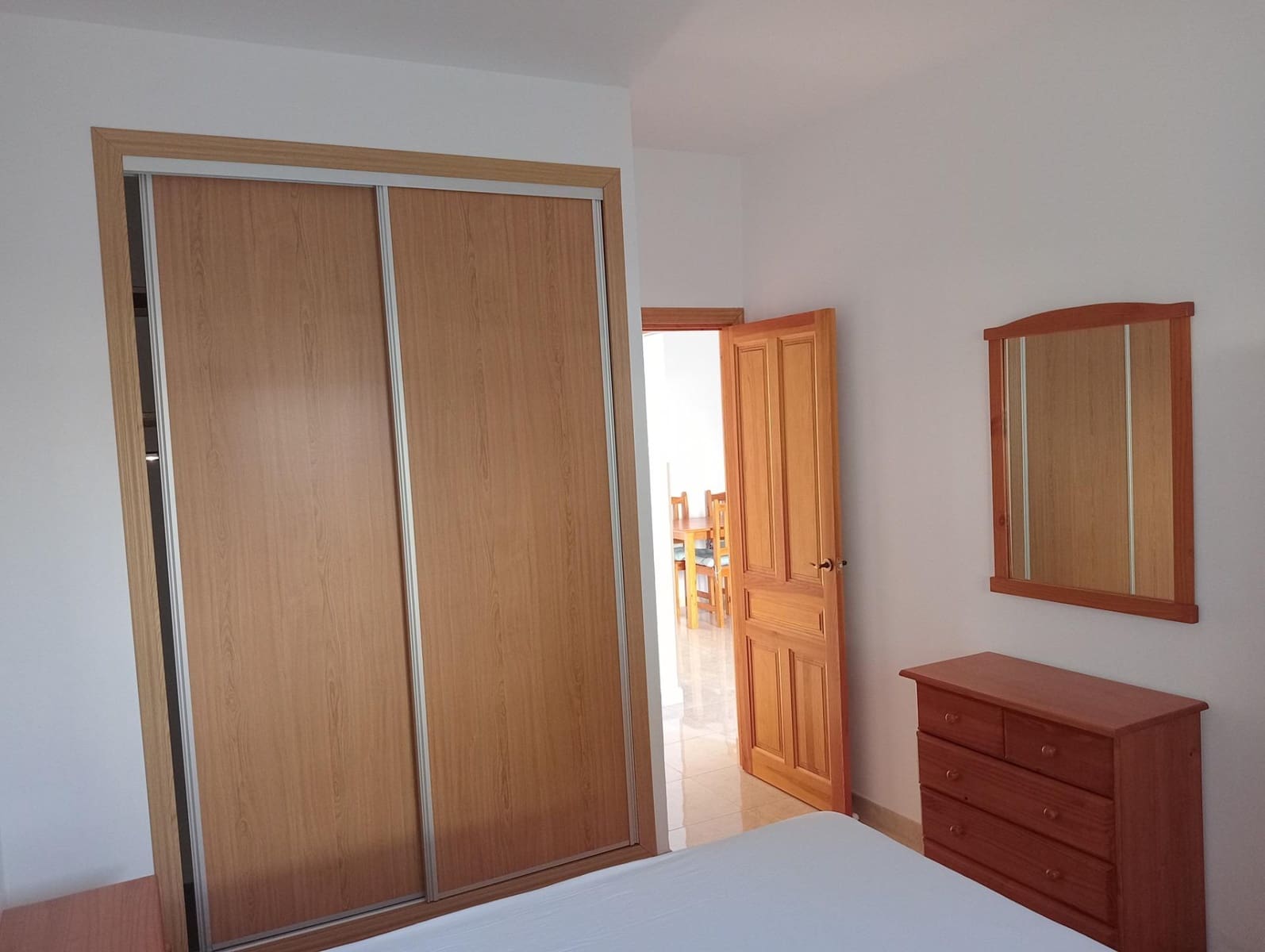 2 sovrum Radhus att hyra i Bollullos de la Mitacion med garage - 700 € (Ref: 10166776)